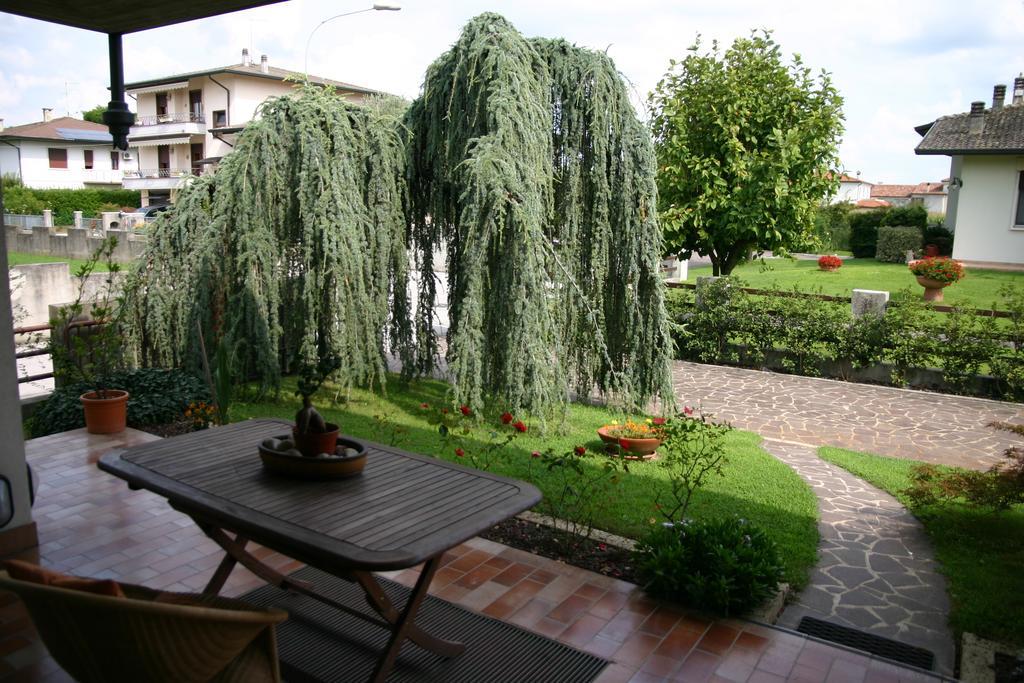 B&B La Mansardina Торри-ди-Квартезоло Экстерьер фото