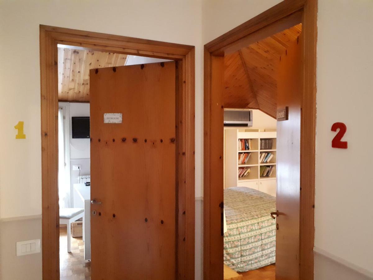 B&B La Mansardina Торри-ди-Квартезоло Экстерьер фото